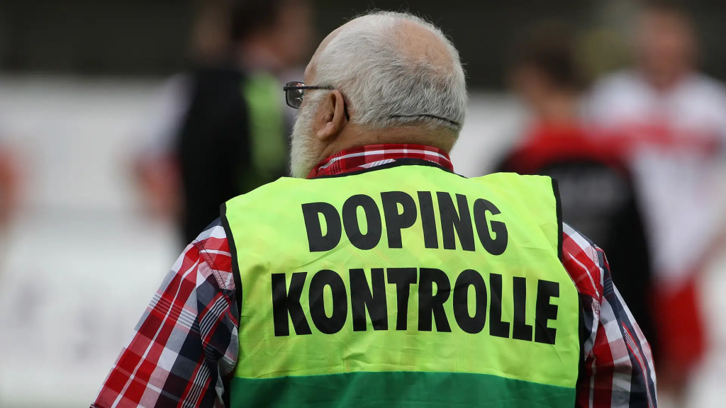 Doping trong bóng đá